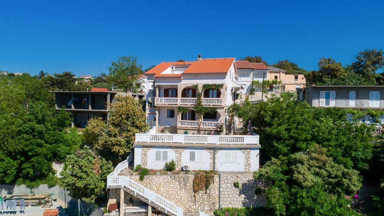 Albina Apartma
