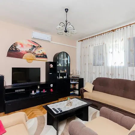 Apartments Albina Lopar Exterior photo