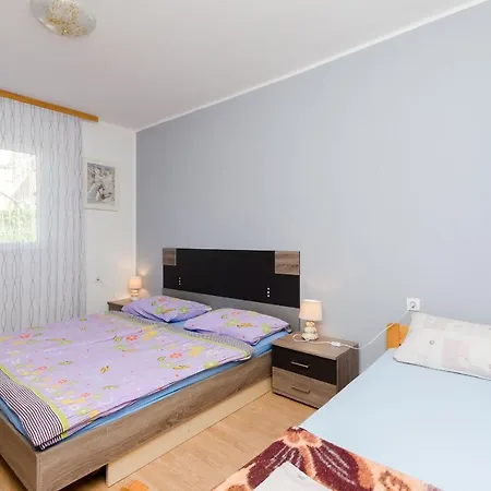 Apartments Albina Lopar Exterior photo