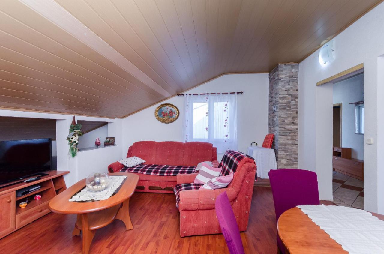 Albina Apartment Lopar